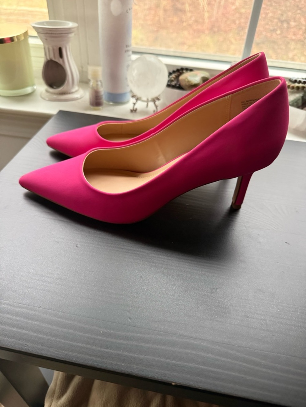 Women's Pointed-Toe Hot Pink Stiletto Pumps - Picture 11 of 14